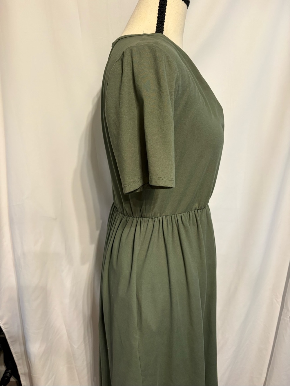 Zenana Olive Green Monochromatic Midi Dress with Elastic Waist SZ L